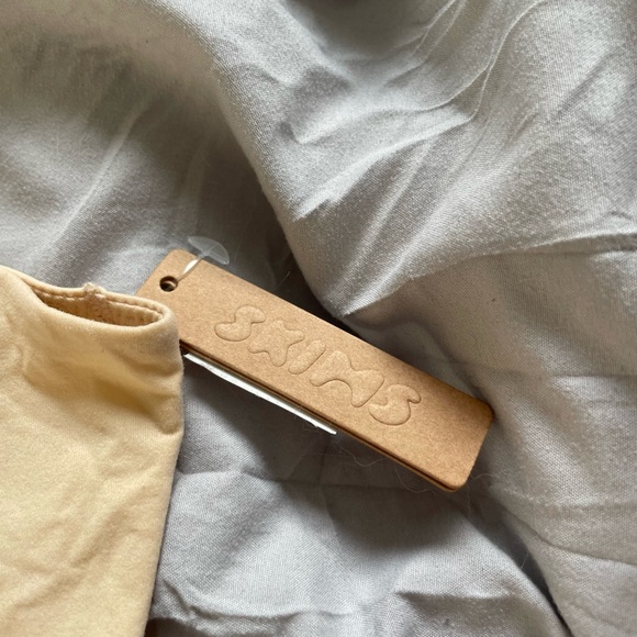 SKIMS Other - SKIMS High Neck Body Suit